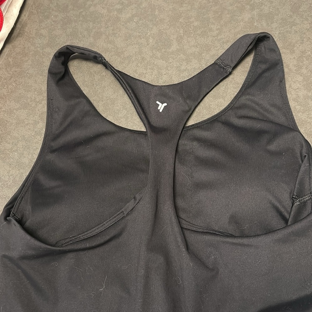 Old navy maternity sports bra tank top Medium built in bra - Picture 3 of 3